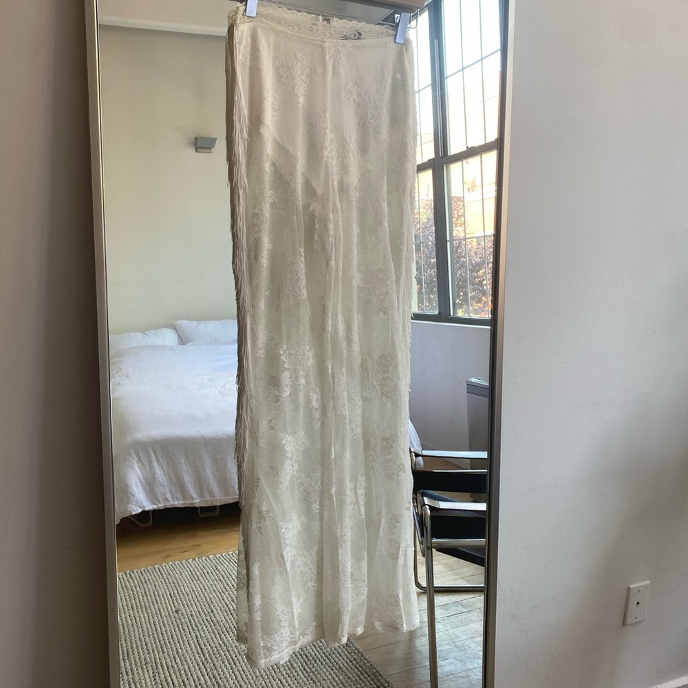 FASHIONOVA — white lace pants